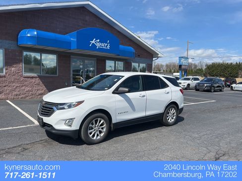Used 2018 Chevrolet Equinox LS FWD image 1