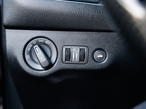 Used 2020 Dodge Challenger R/T w/ Blacktop Package image 41