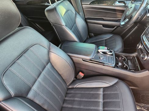 Used 2017 Mercedes-Benz GLE 350 4MATIC image 26