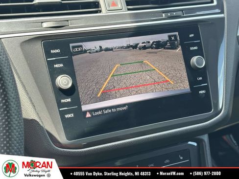 Certified 2023 Volkswagen Tiguan SE R-Line AWD/4WD image 29