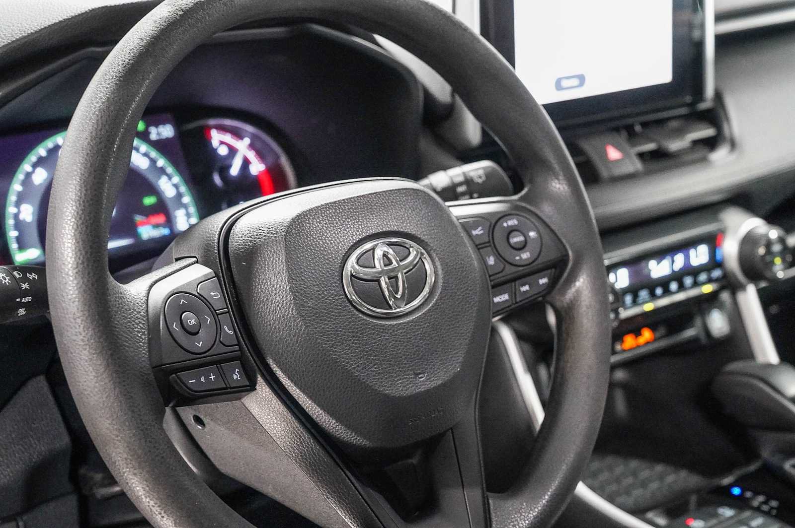 Certified 2023 Toyota RAV4 XLE w/ Convenience Package FWD image 21