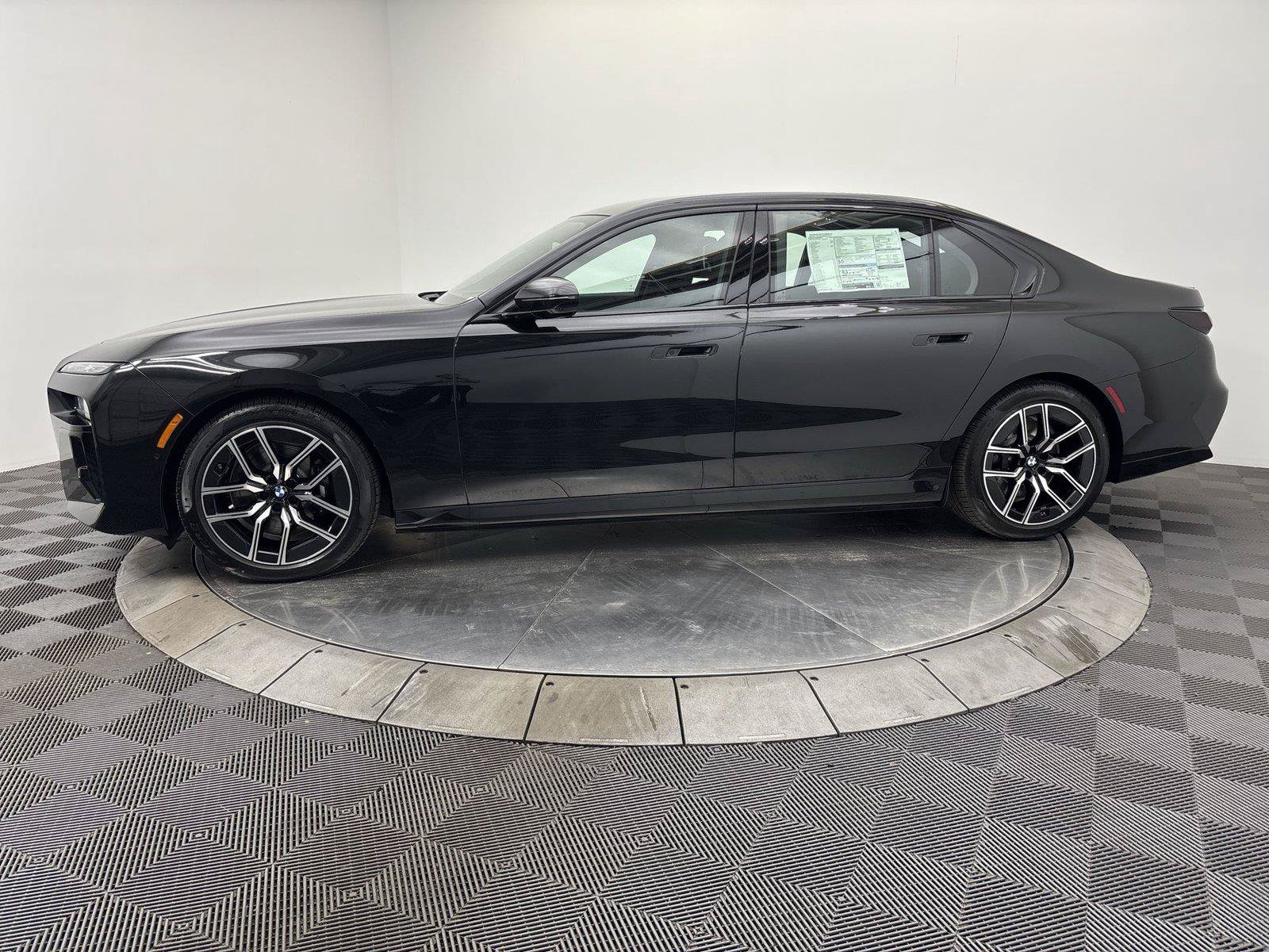 New 2026 BMW i7 xDrive60 w/ Executive Package AWD/4WD image 5
