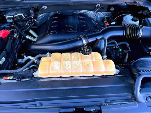 Used 2016 Ford F150 XLT image 30