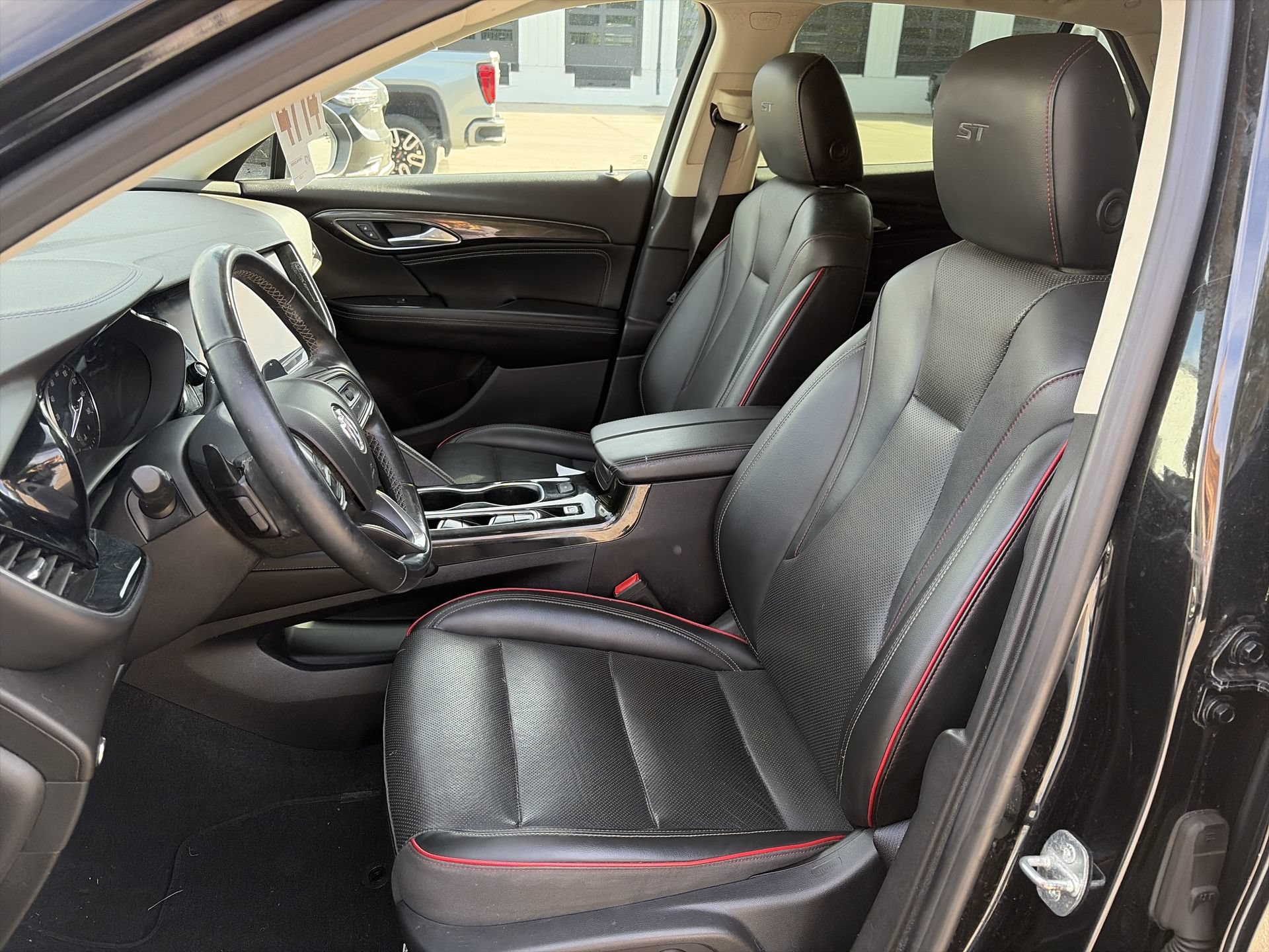 Used 2022 Buick Envision Essence w/ Sport Touring Package AWD/4WD image 21