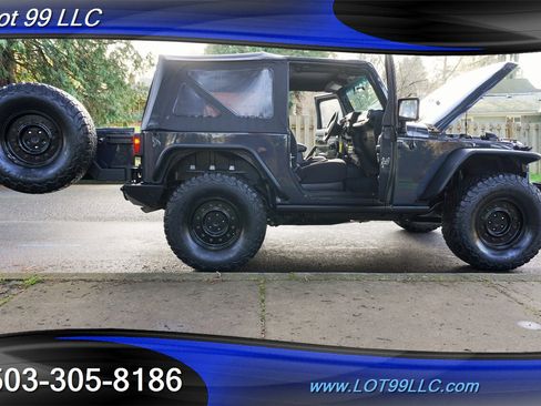 Used 2017 Jeep Wrangler Sport image 28