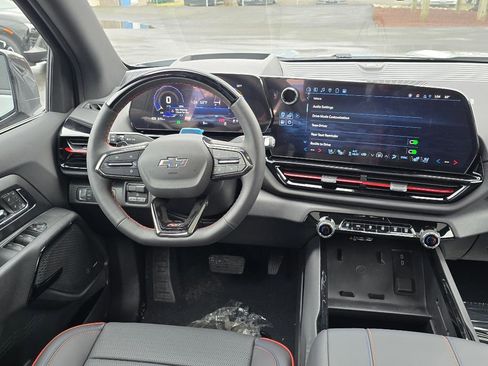 New 2025 Chevrolet Silverado EV RST image 22