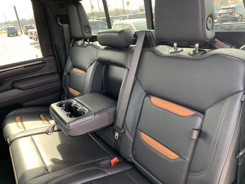 Used 2025 GMC Sierra 3500 AT4 w/ AT4 Premium Plus Package image 27