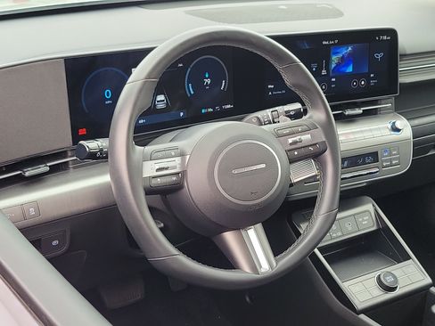 Certified 2024 Hyundai Kona SEL FWD image 9