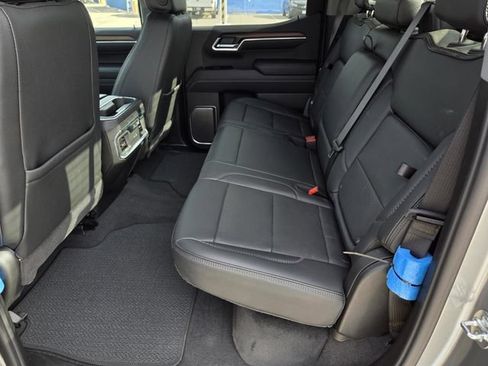 Used 2026 GMC Sierra 1500 Denali AWD/4WD image 32