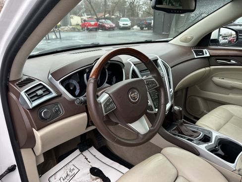 Used 2011 Cadillac SRX Luxury image 18