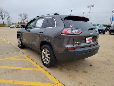 Used 2019 Jeep Cherokee Latitude Plus w/ Cold Weather Group image 7