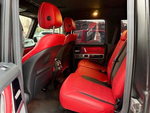 Used 2019 Mercedes-Benz G 63 AMG AMG G 63 AWD 4MATIC 4dr SUV image 21