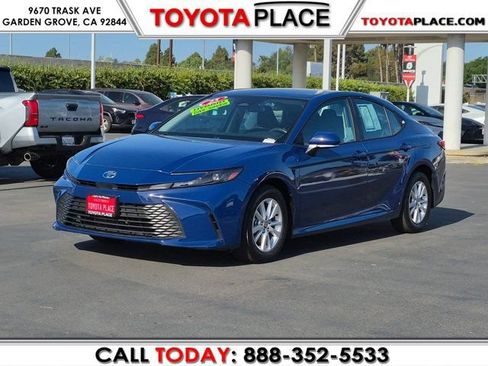 Used 2025 Toyota Camry LE FWD image 1