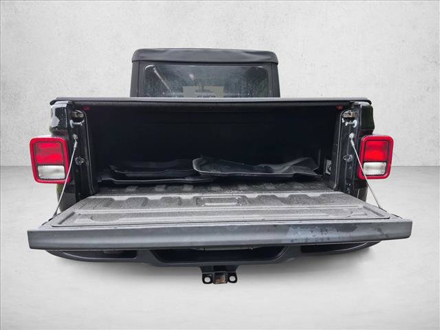 Used 2023 Jeep Gladiator Sport AWD/4WD image 6