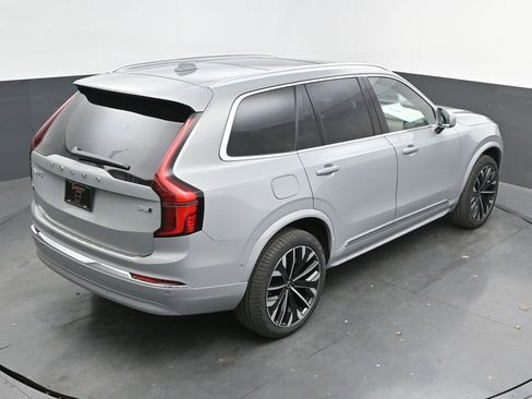 New 2026 Volvo XC90 B6 Plus w/ Protection Package Premier image 33
