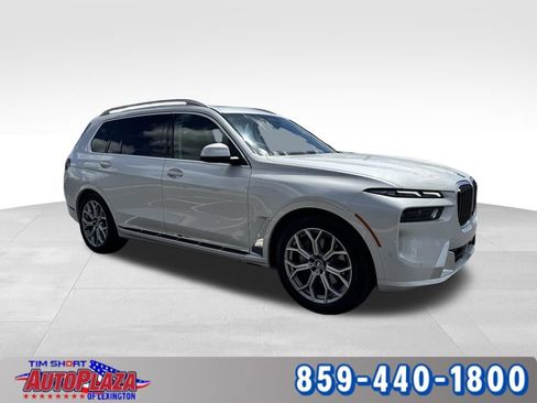Used 2025 BMW X7 xDrive40i AWD/4WD image 8
