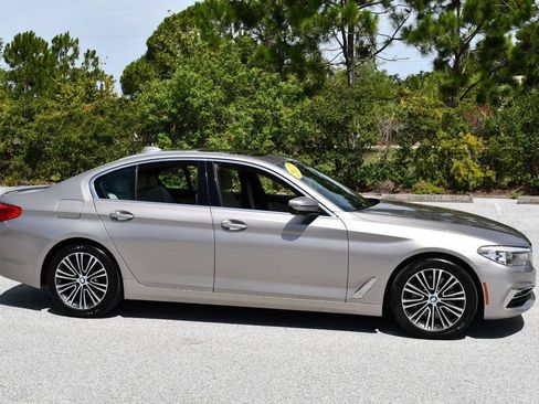 Used 2017 BMW 530i RWD image 8