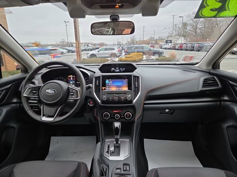 Used 2023 Subaru Crosstrek 2.0i Premium image 14