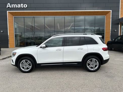 Used 2023 Mercedes-Benz GLB 250 4MATIC image 9