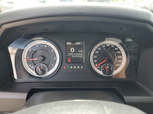 Used 2024 RAM 1500 Classic SLT AWD/4WD image 16
