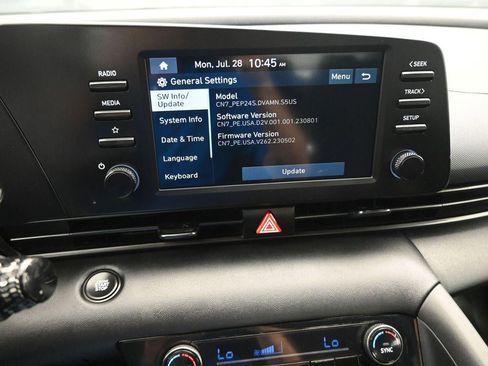 New 2025 Hyundai Elantra Sport FWD image 19
