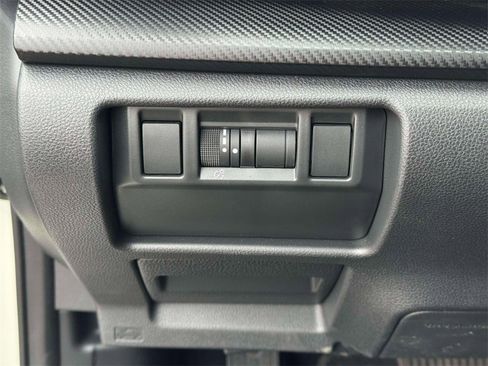 Used 2024 Subaru Crosstrek 2.0i Premium w/ Popular Package #3 image 18