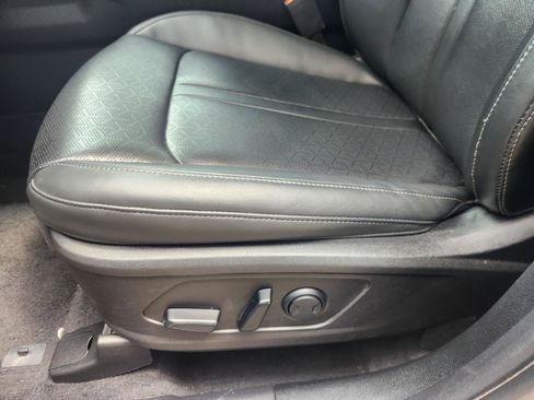 Used 2023 Kia Sorento SX FWD image 24