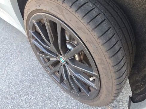 Used 2024 BMW X5 xDrive40i w/ M Sport Package image 10