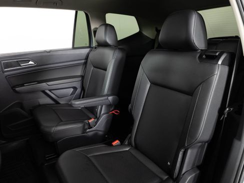 Used 2019 Volkswagen Atlas SEL R-Line AWD/4WD image 18