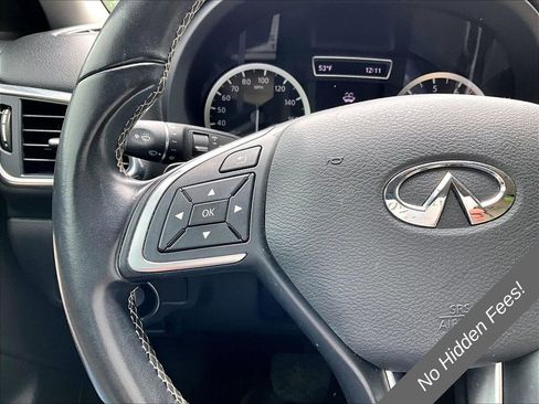 Used 2018 INFINITI QX30 AWD image 14