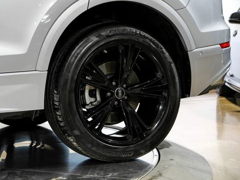 Used 2022 Audi Q8 Premium Plus w/ Premium Plus Package image 63