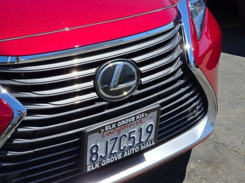 Used 2017 Lexus ES 350 w/ Navigation System Package FWD image 5