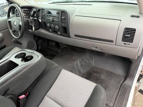 Used 2008 Chevrolet Silverado 3500 W/T image 13