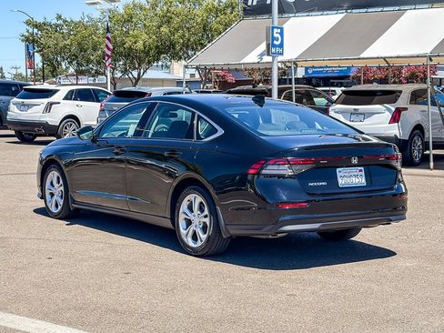 Used 2023 Honda Accord EX image 2