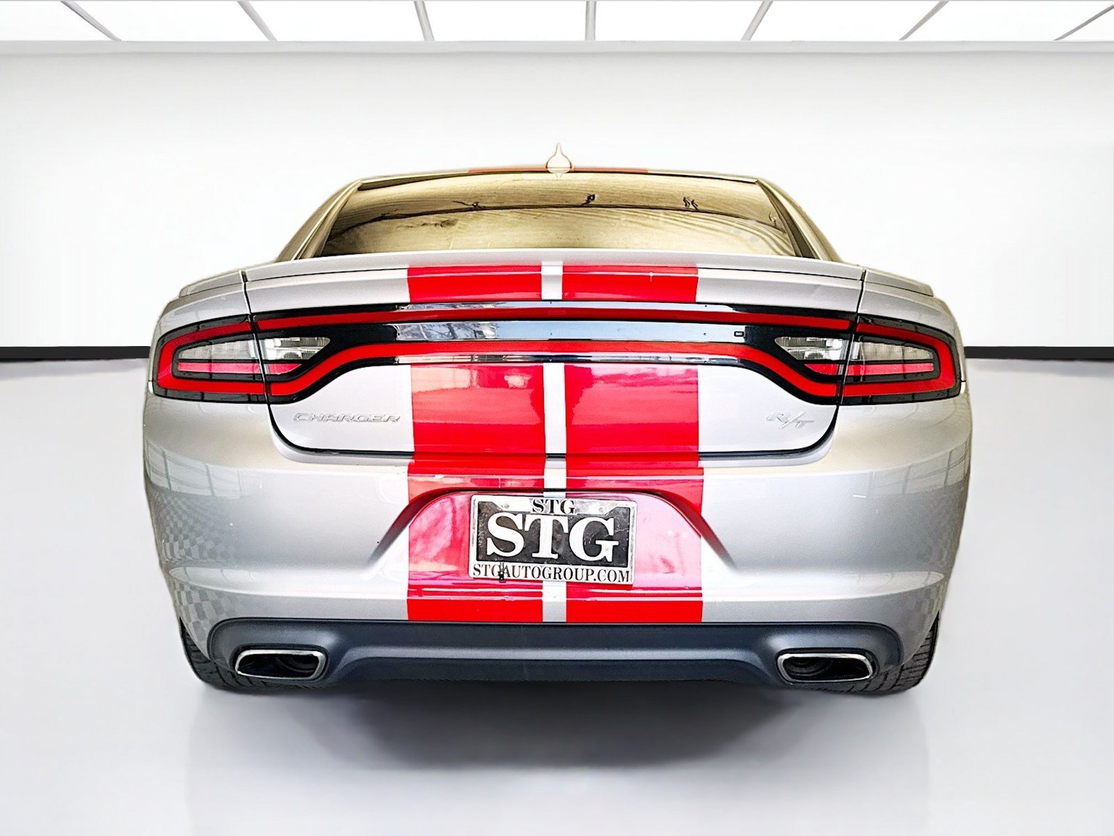 Used 2017 Dodge Charger R/T RWD image 5