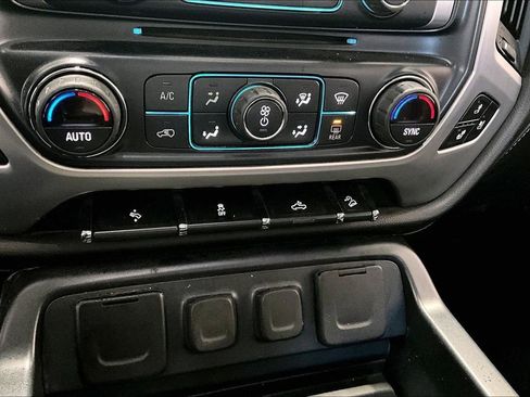 Used 2018 GMC Sierra 1500 SLT w/ SLT Premium Package image 16