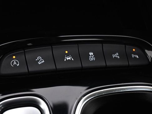 Used 2023 Buick Envision Avenir image 35