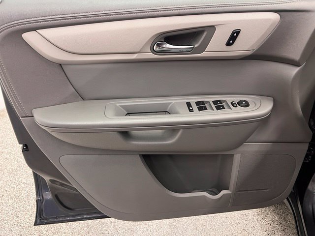 Used 2015 Chevrolet Traverse LT w/ Style and Technology Package AWD/4WD image 17
