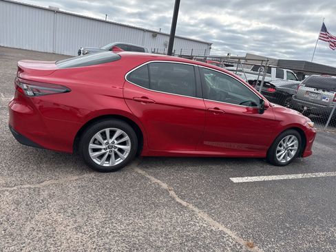Used 2023 Toyota Camry LE FWD image 8
