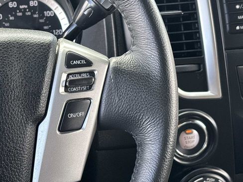 Used 2019 Nissan Titan SL w/ Midnight Edition image 27