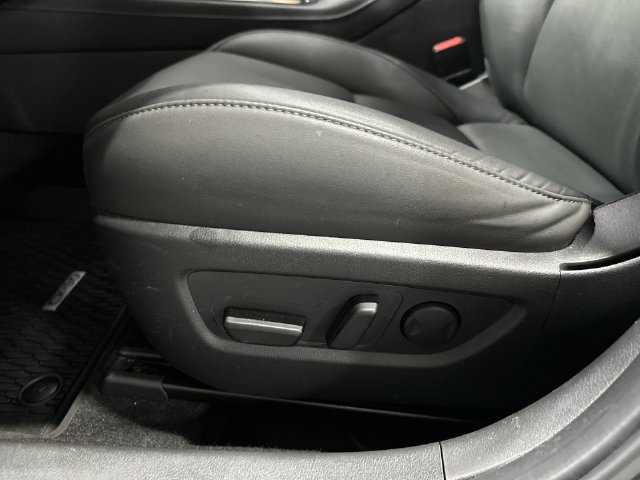Certified 2025 MAZDA CX-30 AWD 2.5 S w/ Preferred Package image 18