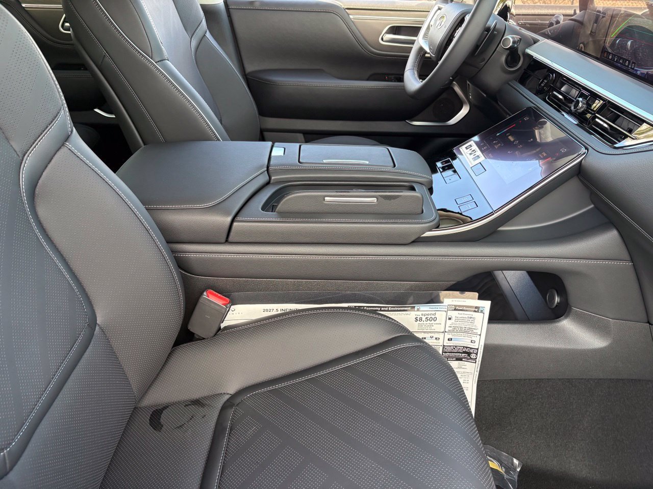 New 2027 INFINITI QX80 Luxe RWD image 12