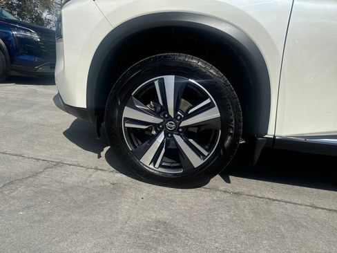 Used 2021 Nissan Rogue SL w/ Premium Package image 28