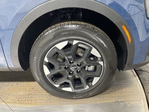 New 2026 Kia Sorento S image 9