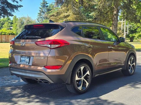 Used 2016 Hyundai Tucson Limited w/ Option Group 03 FWD image 6