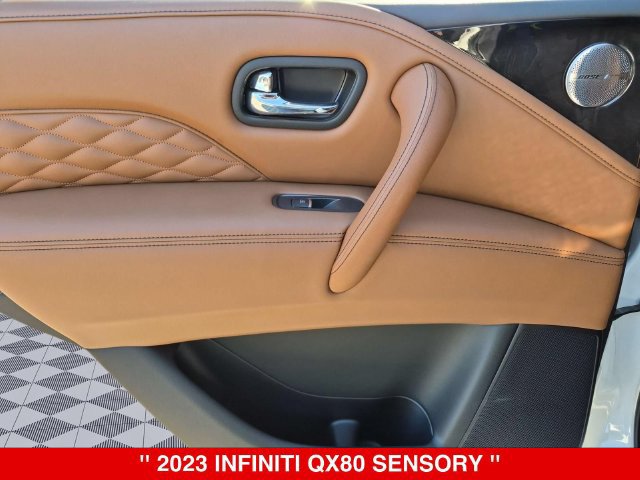 Used 2023 INFINITI QX80 Sensory w/ All-Season Package AWD/4WD image 29