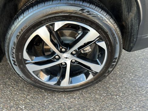 Used 2024 Chevrolet Trax RS w/ Sunroof Package image 4