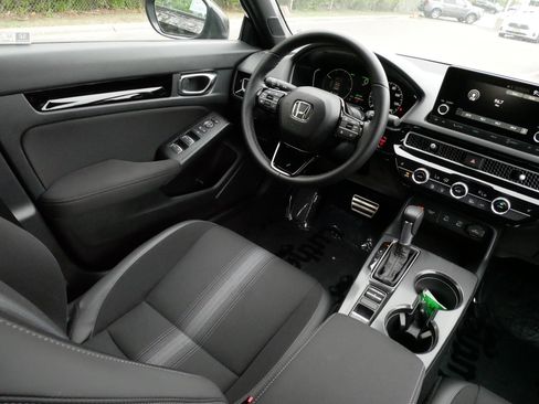 Certified 2026 Honda Civic Sport image 9