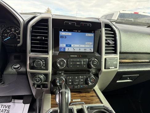 Used 2018 Ford F150 Lariat w/ Equipment Group 501A Mid AWD/4WD image 15