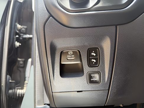 Used 2019 RAM 1500 Limited AWD/4WD image 32